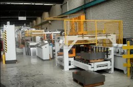 Linea automatica di assemblaggio cassetti metallici